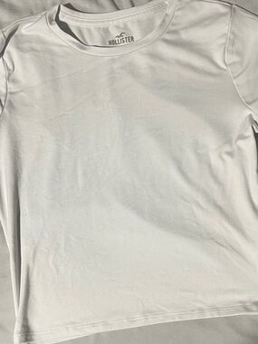 Hollister Women’s White Short Sleeve Crew T-Shirt